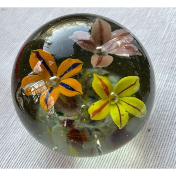 Murano Art Glass Paperweight Star Gazer Lily - Picture 6 of 13
